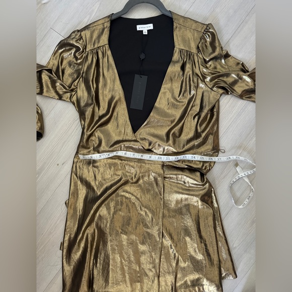 Gianni Bini Noa Metallic Lame V-Neck Long Sleeve A-Line
Wrap Dress NWT Size M - Picture 3 of 12